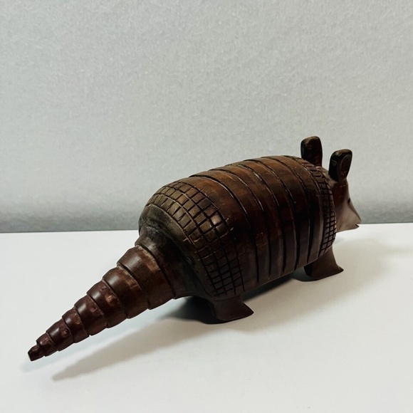 Vintage Hand-Carved Wooden Armadillo Figure Ironwood 10" Long Unique Rare Find - Picture 3 of 8
